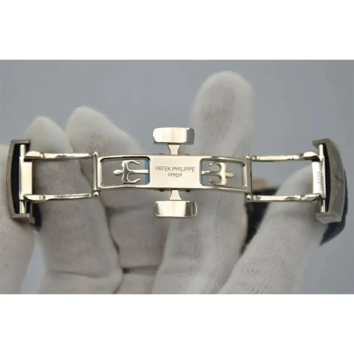 Certificate - Aquanaut Watch