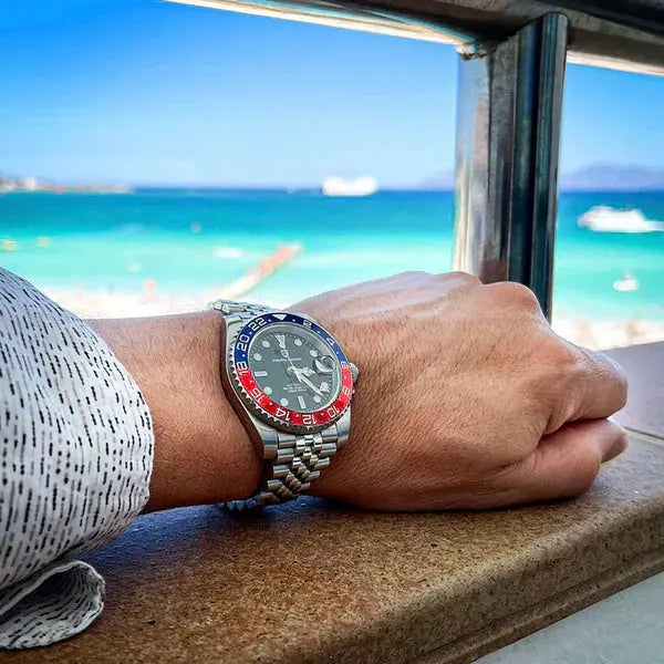 Pagani Design Pantheon Red